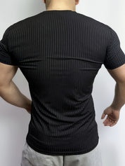 Camisa masculina de poliéster com gola redonda -  manga curta e cor sólida