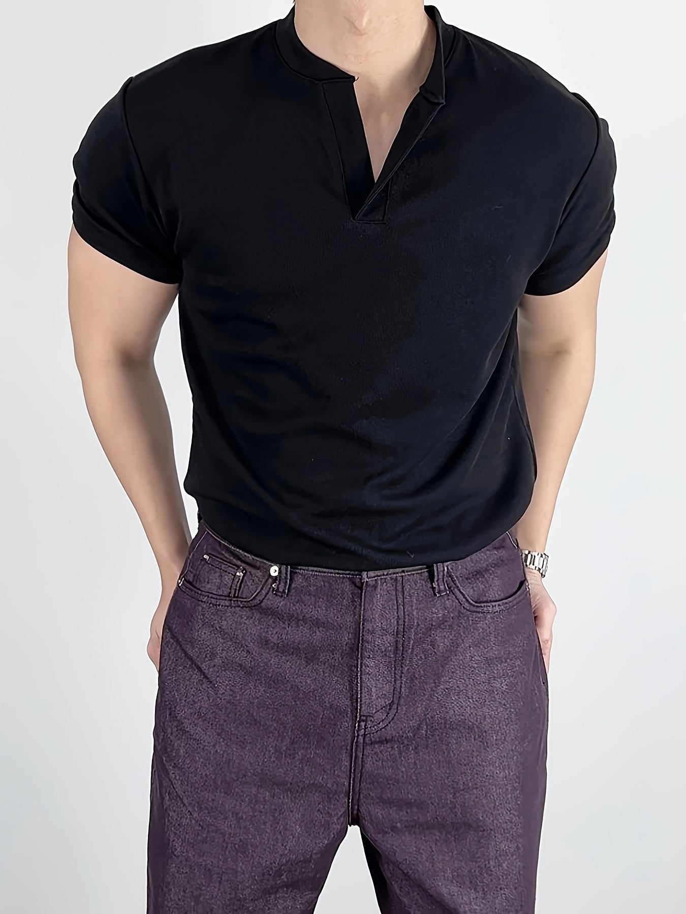 Camisa masculina com decote em V Ultra-Dry