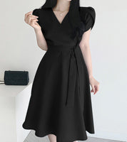 Vestido Elegante com Decote em V e Linha A