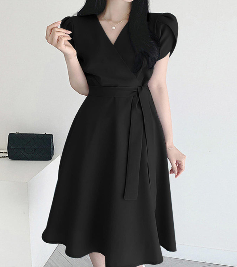 Vestido Elegante com Decote em V e Linha A