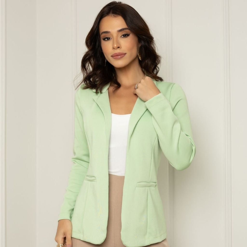 Blazer Social Feminino Elegante Atemporal Sobretudo Acinturado Casual