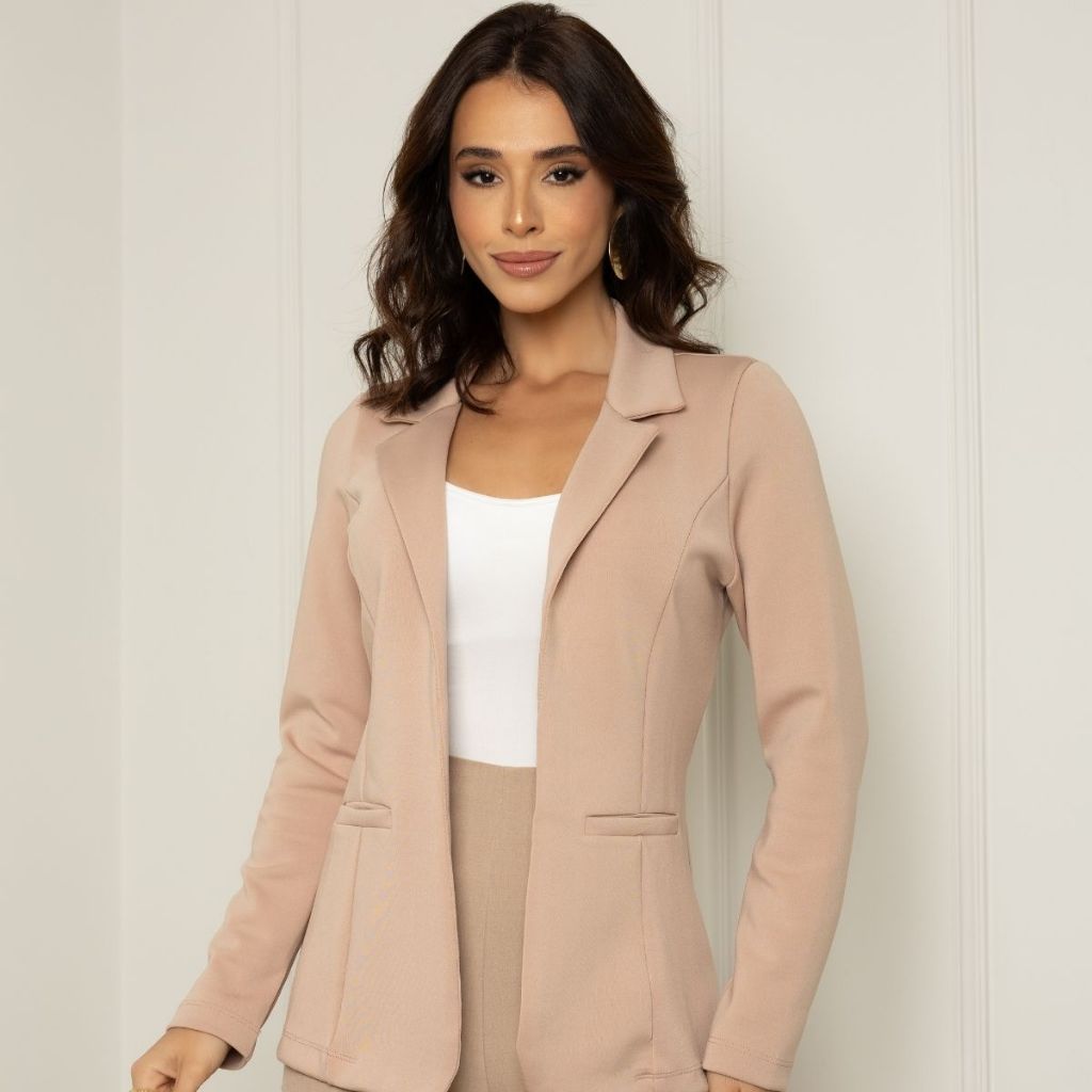 Blazer Social Feminino Elegante Atemporal Sobretudo Acinturado Casual