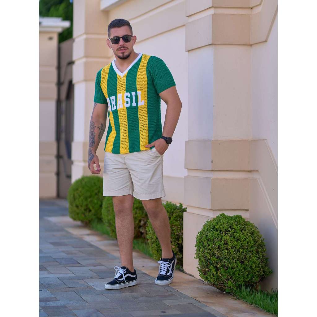 Camiseta Masculina Tricot Brasil Tecido Vazado Decote V Malhado Look Brasil Copa