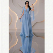 vestido de madrinha manga capa brilhoso decote V ideal para festas formandas