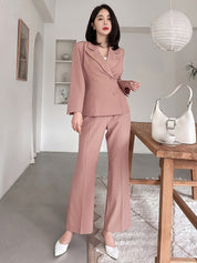 Conjunto de terno feminino de duas peças, incluindo blazer de manga 3/4 e calças boca de sino