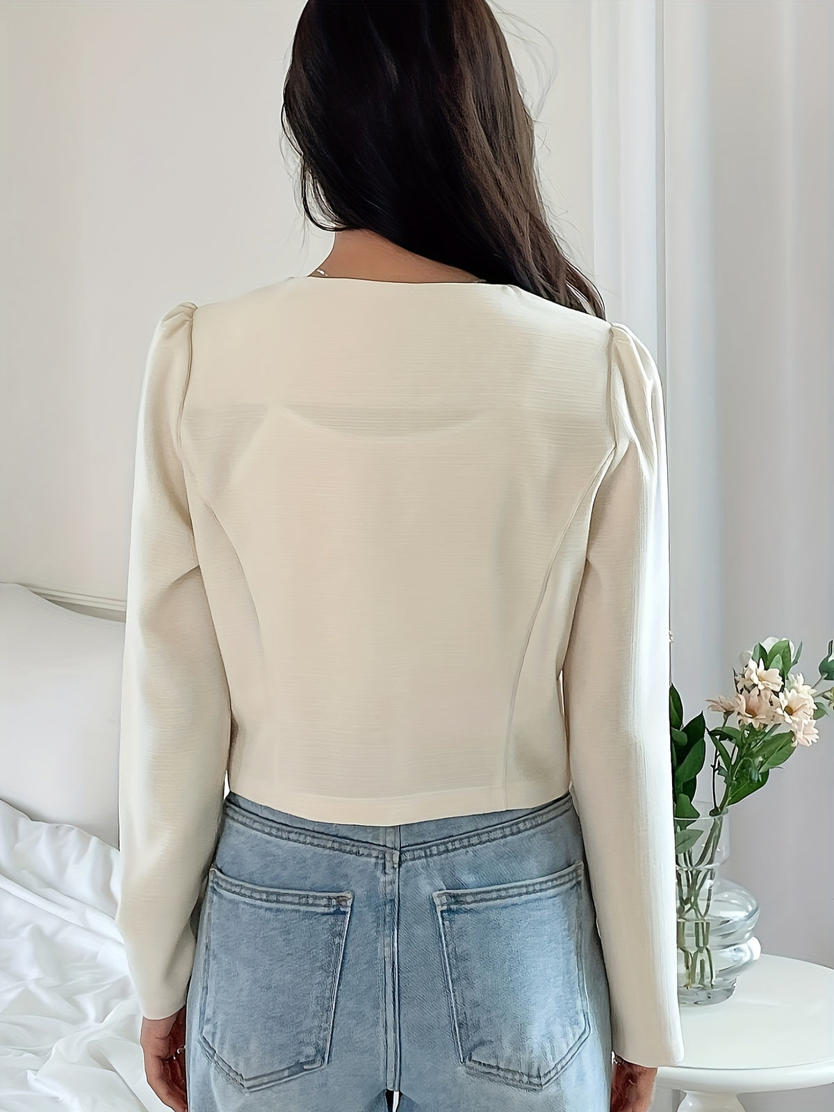 Blazer elegante de comprimento curto com mangas bufantes longas