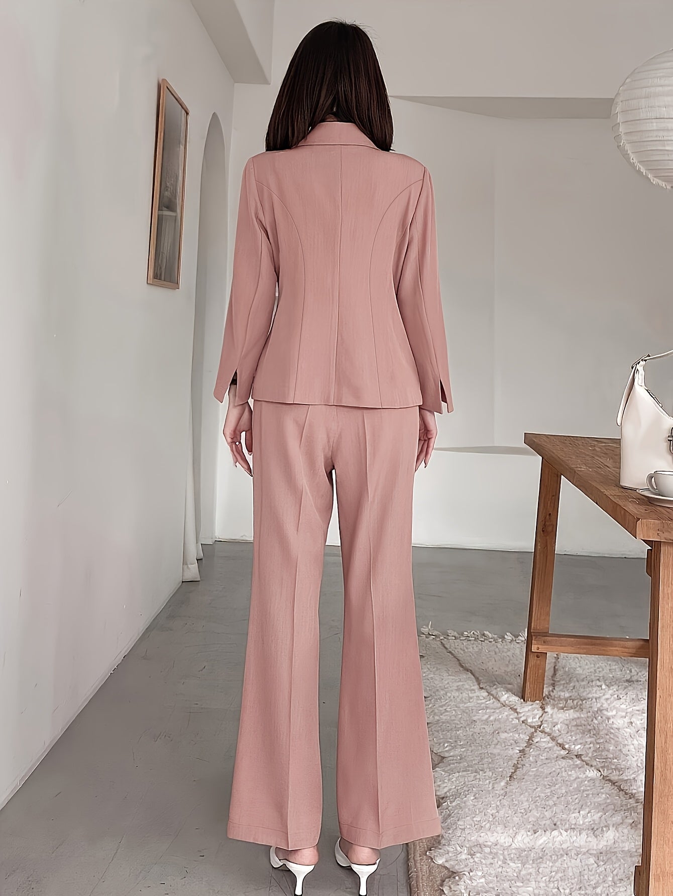 Conjunto de terno feminino de duas peças, incluindo blazer de manga 3/4 e calças boca de sino