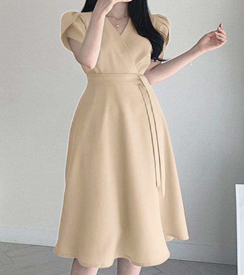 Vestido Elegante com Decote em V e Linha A