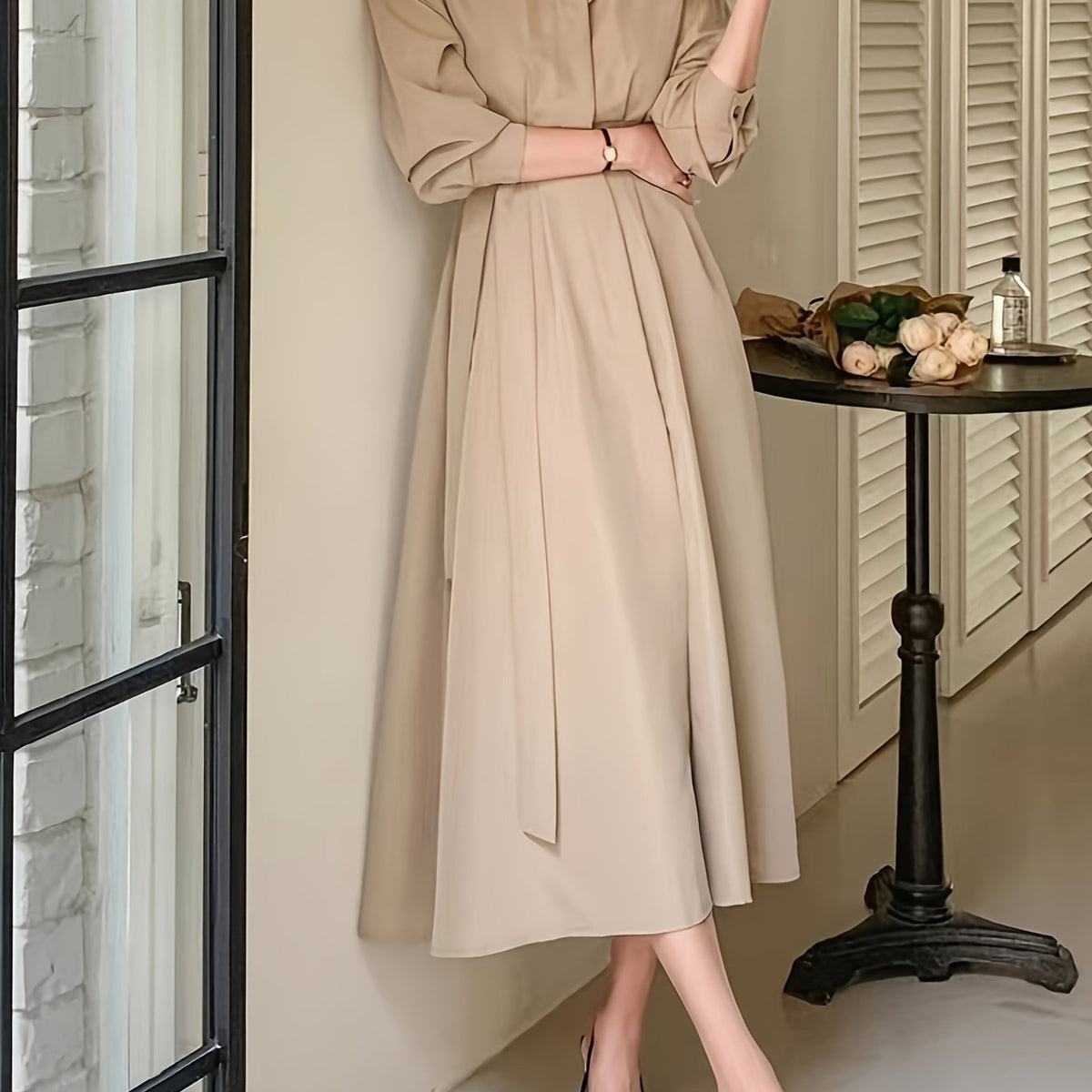 Vestido midi elegante, vestido de poliéster com lapela e gola justa e cinto para primavera