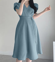 Vestido Elegante com Decote em V e Linha A